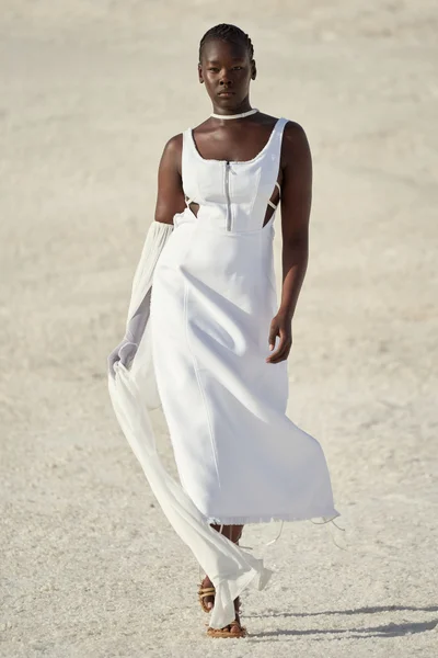 Look 8